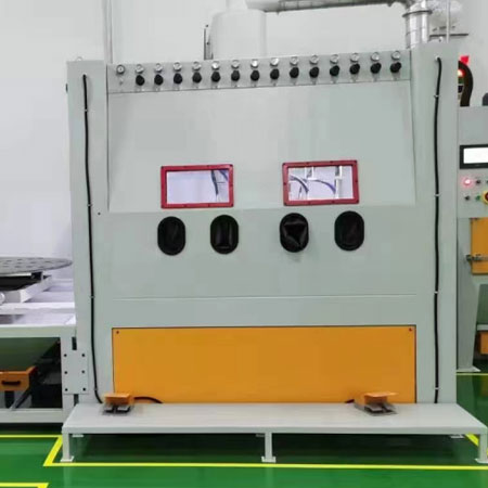 武隆高效生产，从箱体手动喷砂机开始，提升零部件质量